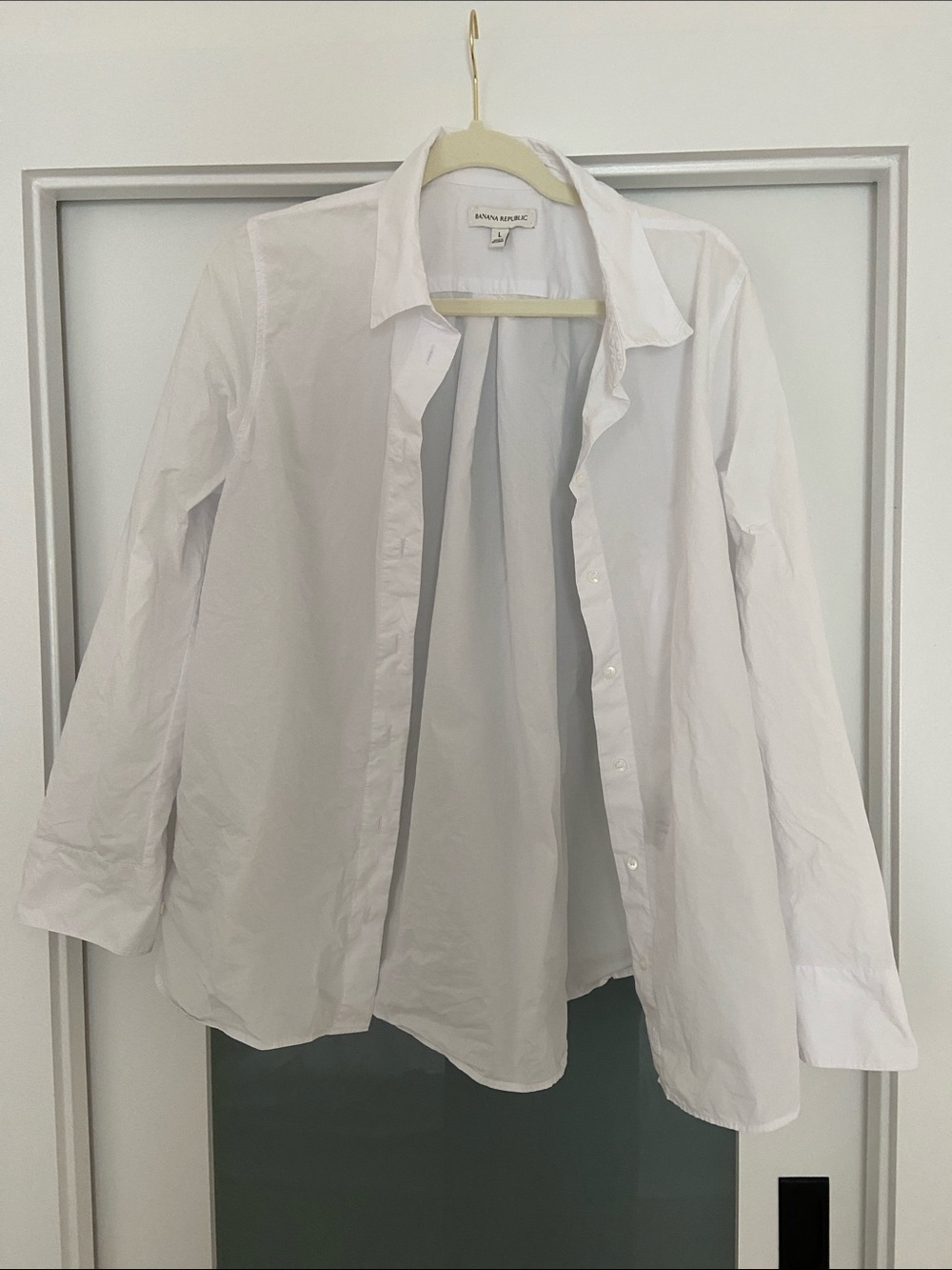 Banana Republic White Long-Sleeve Button-Front Dress Shirt